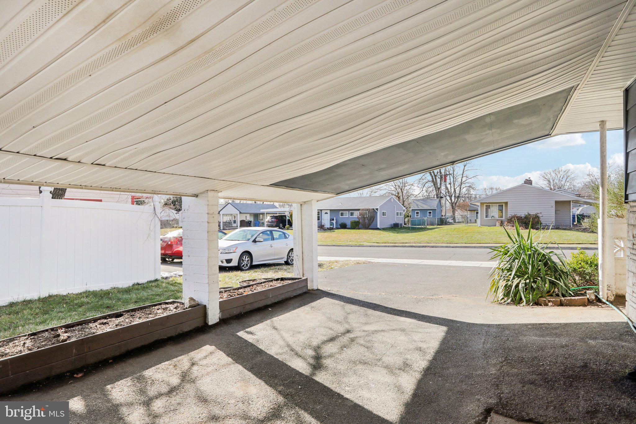 MAGNOLIA HILL - Residential