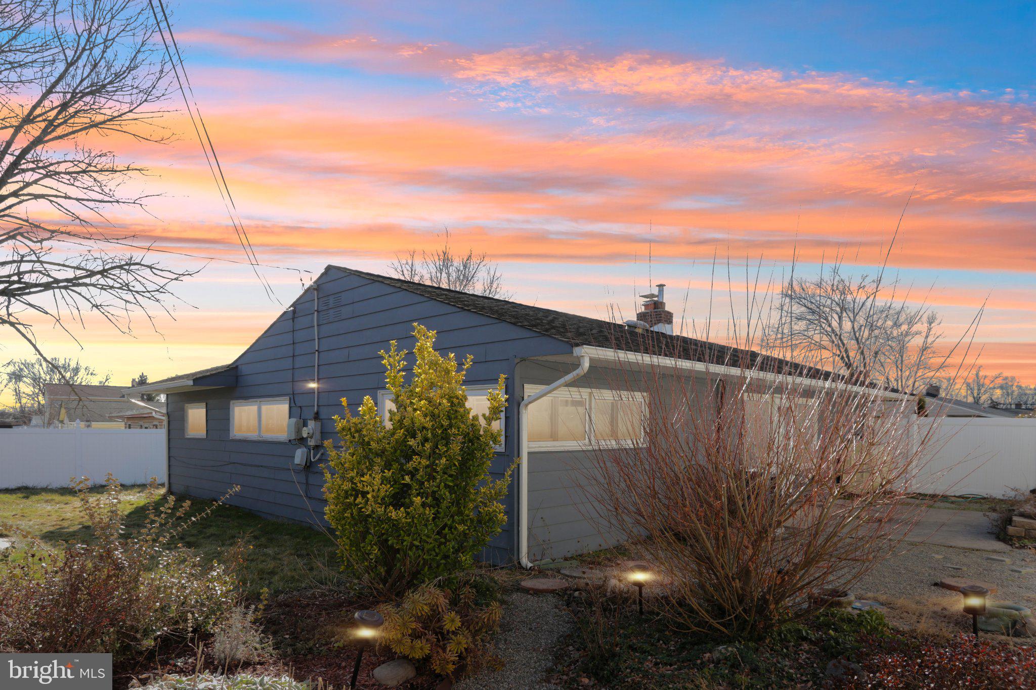 MAGNOLIA HILL - Residential