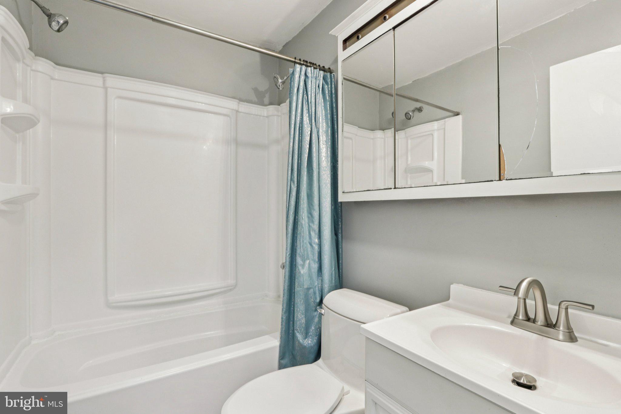 MAGNOLIA HILL - Residential