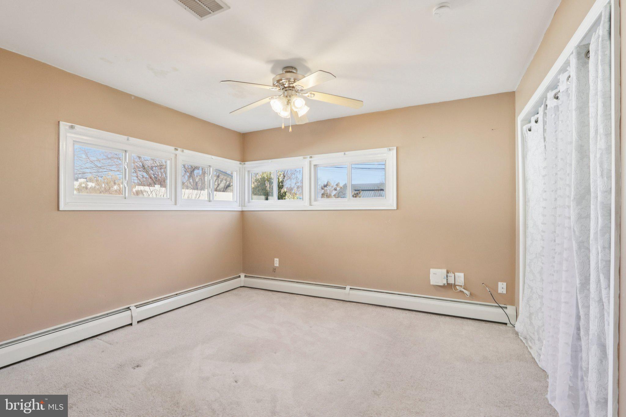 MAGNOLIA HILL - Residential