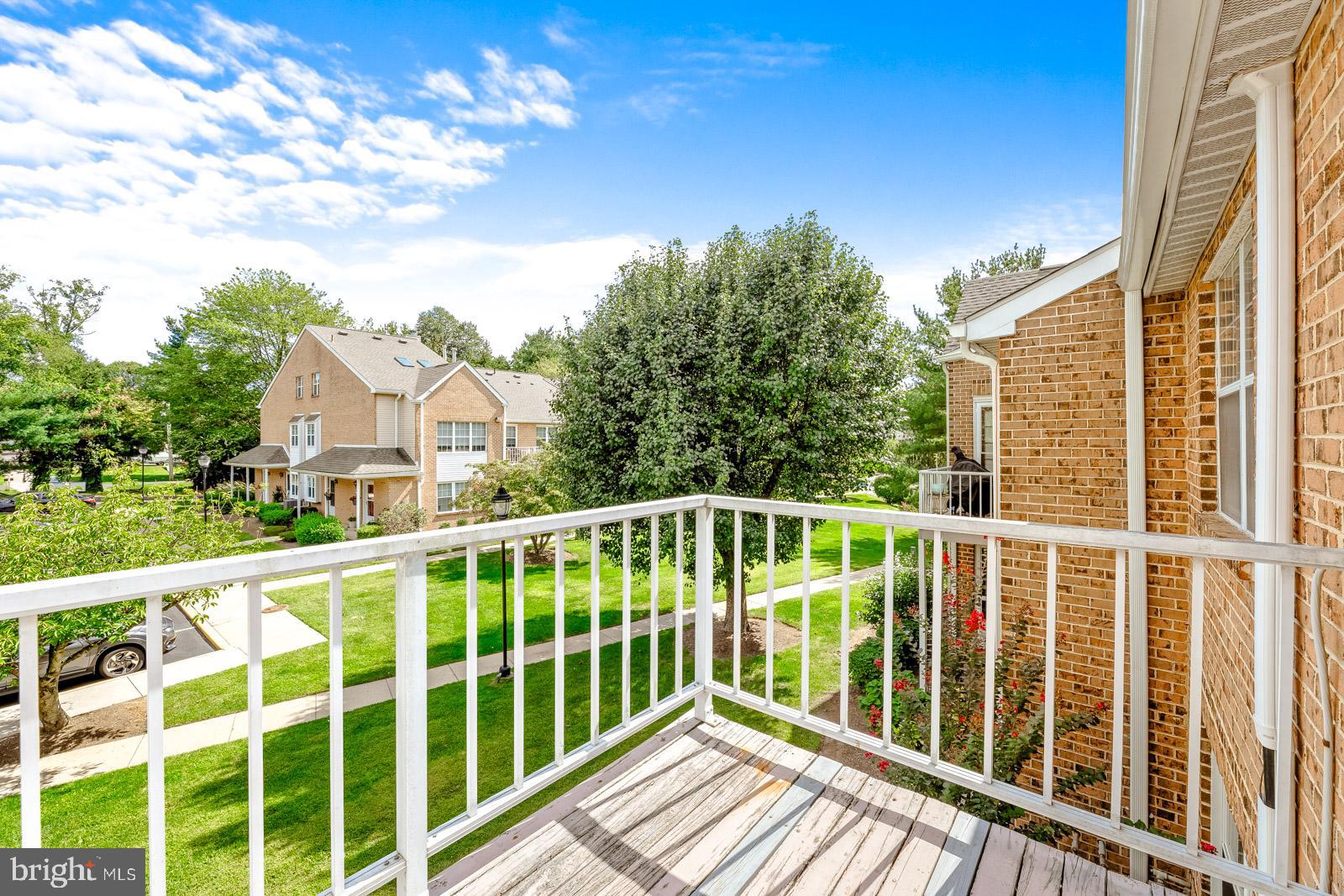 VALLEY GLEN - Residential