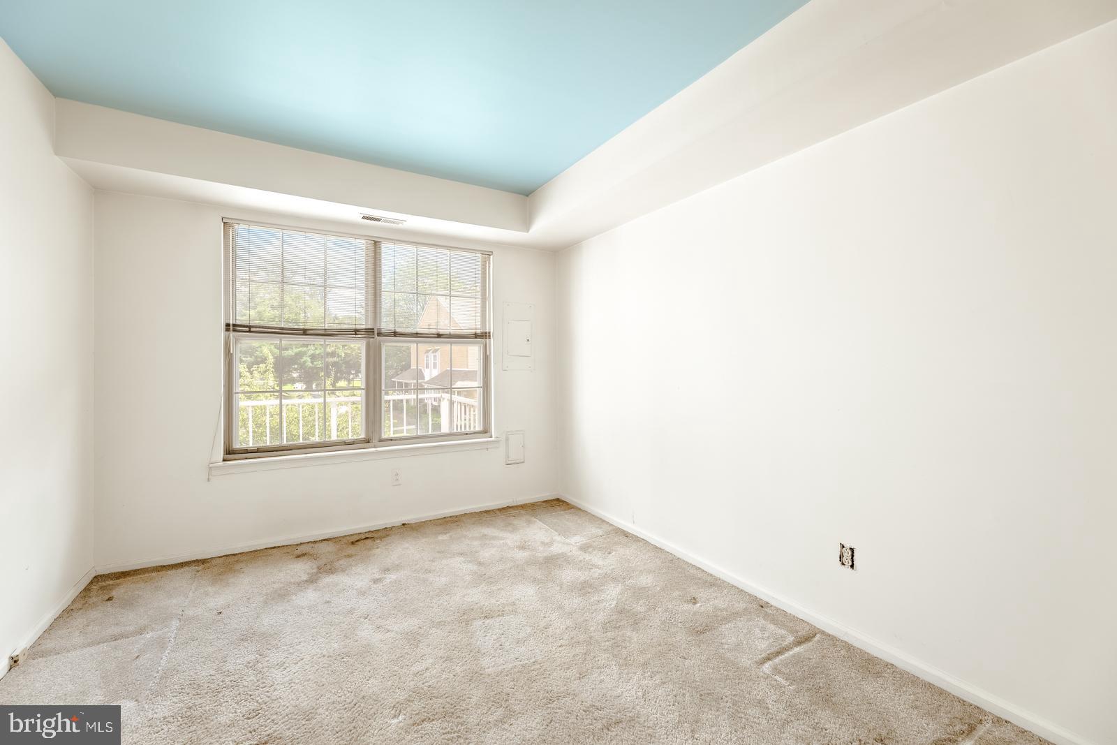 VALLEY GLEN - Residential