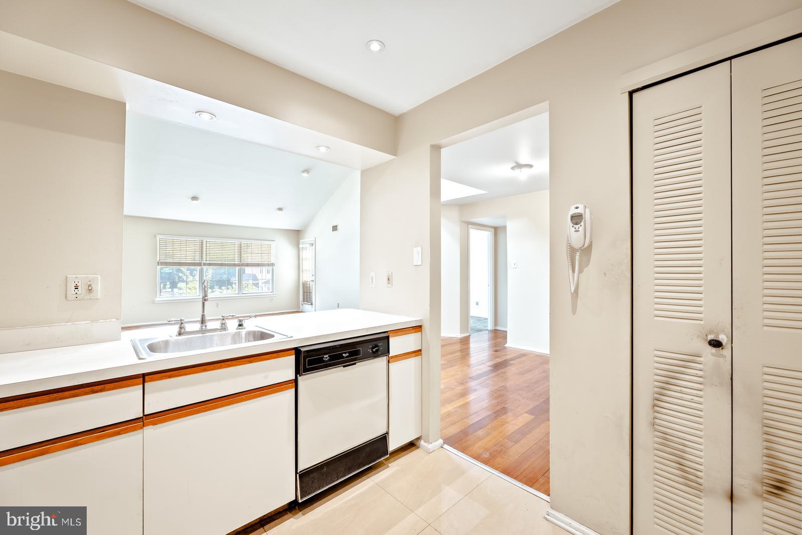 VALLEY GLEN - Residential