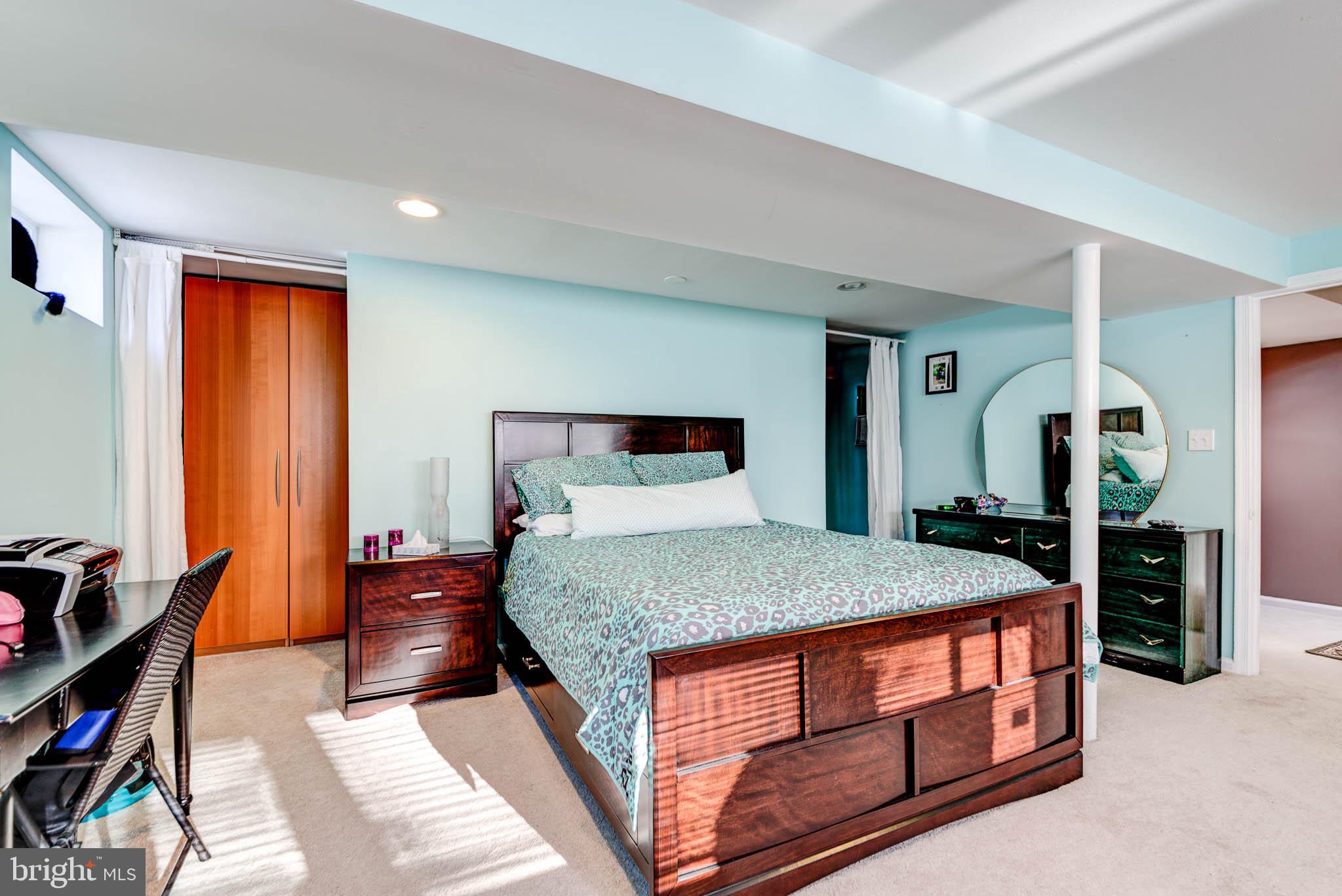 KINGS PARK - Residential Lease