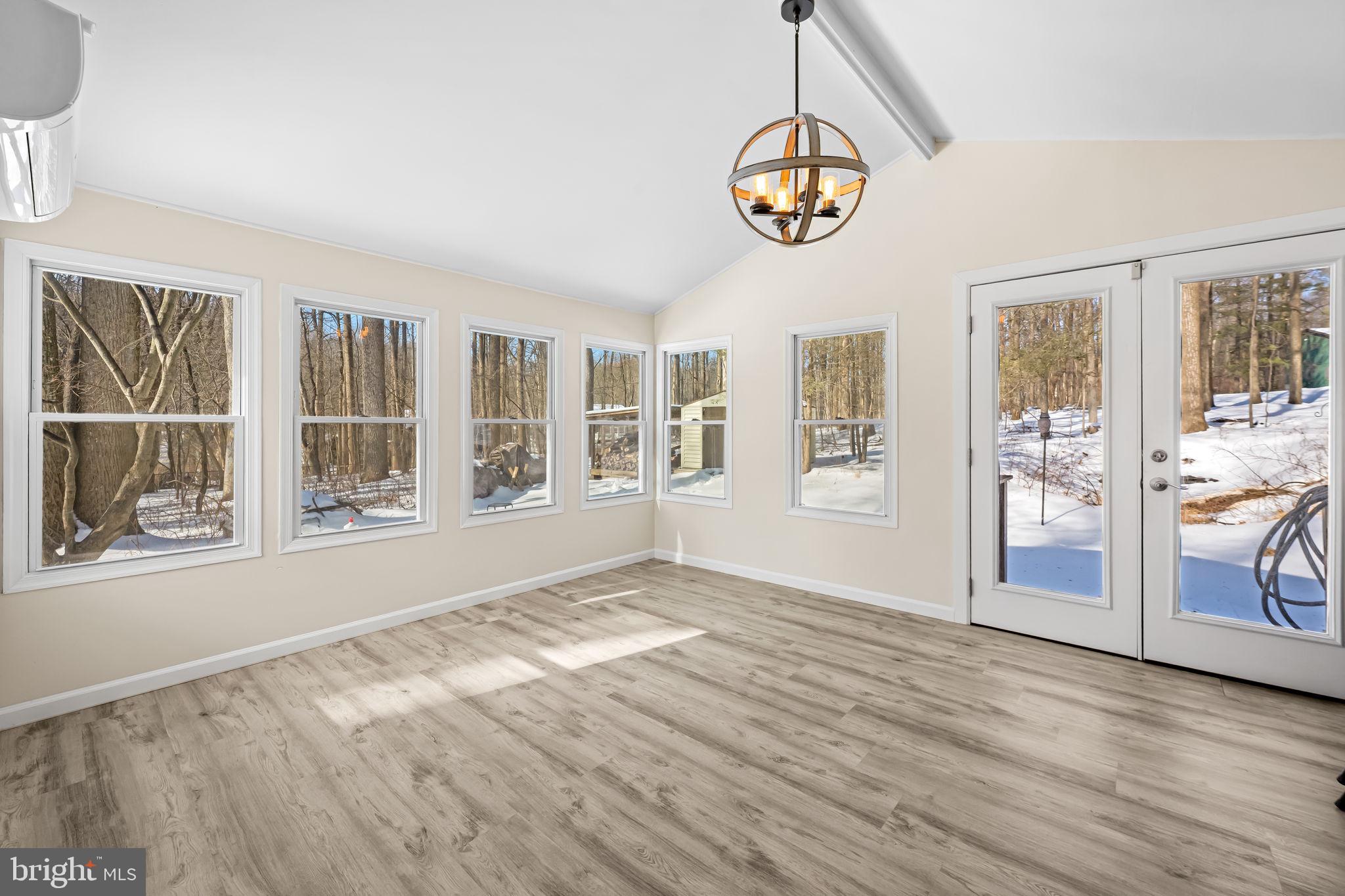 WORTHINGTON VALLEY ESTATES - Residential