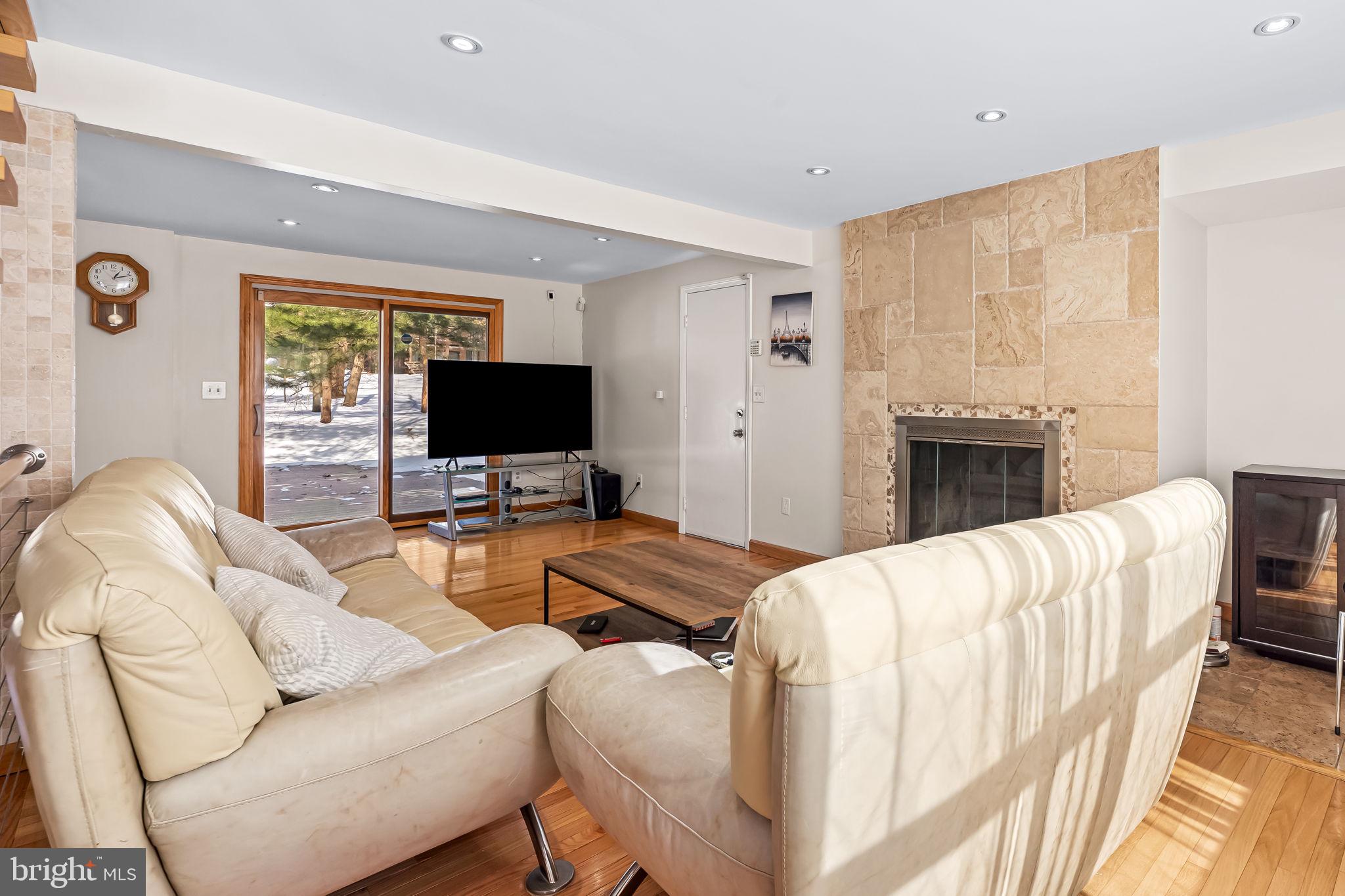 WORTHINGTON VALLEY ESTATES - Residential