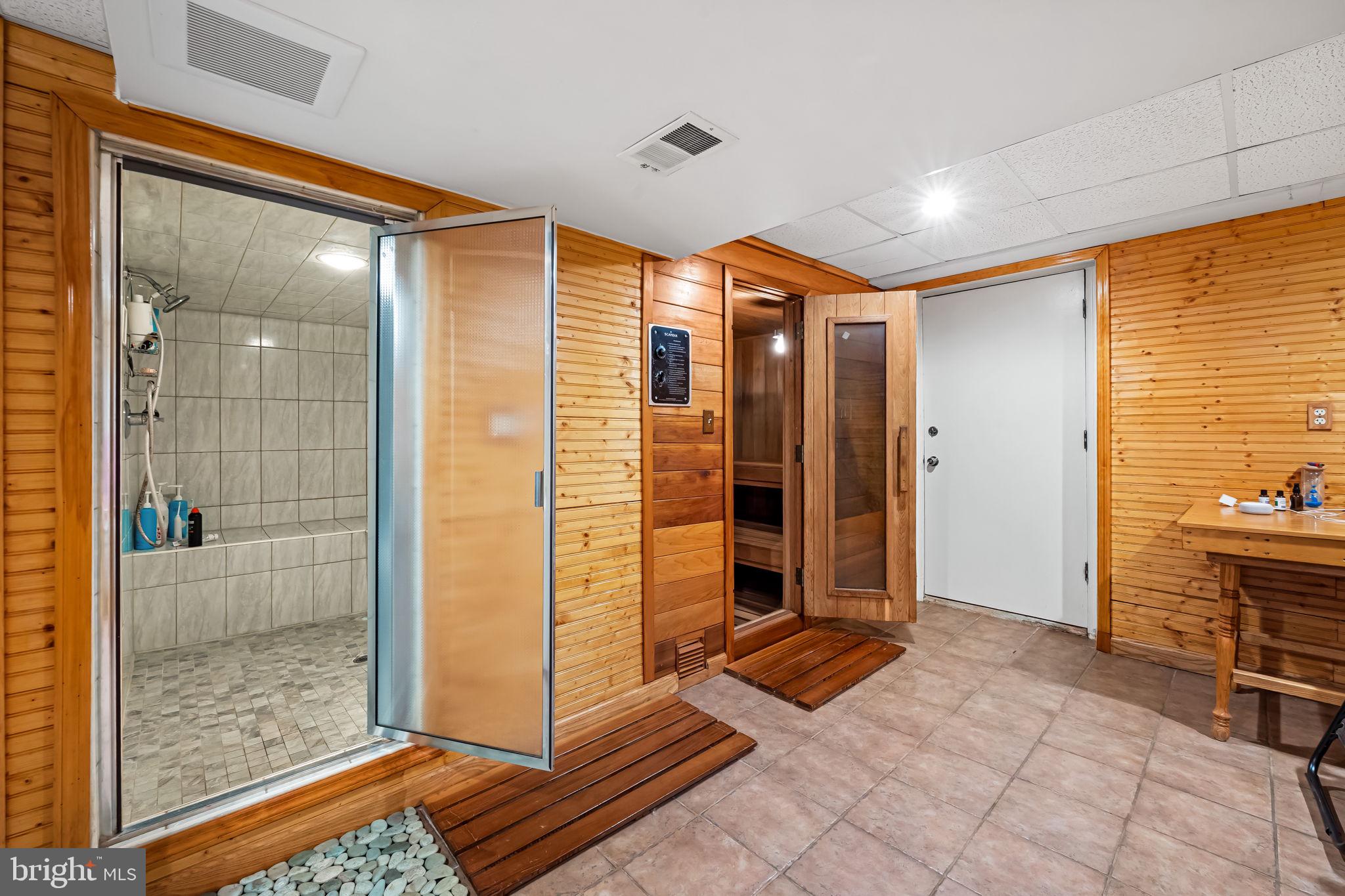 WORTHINGTON VALLEY ESTATES - Residential