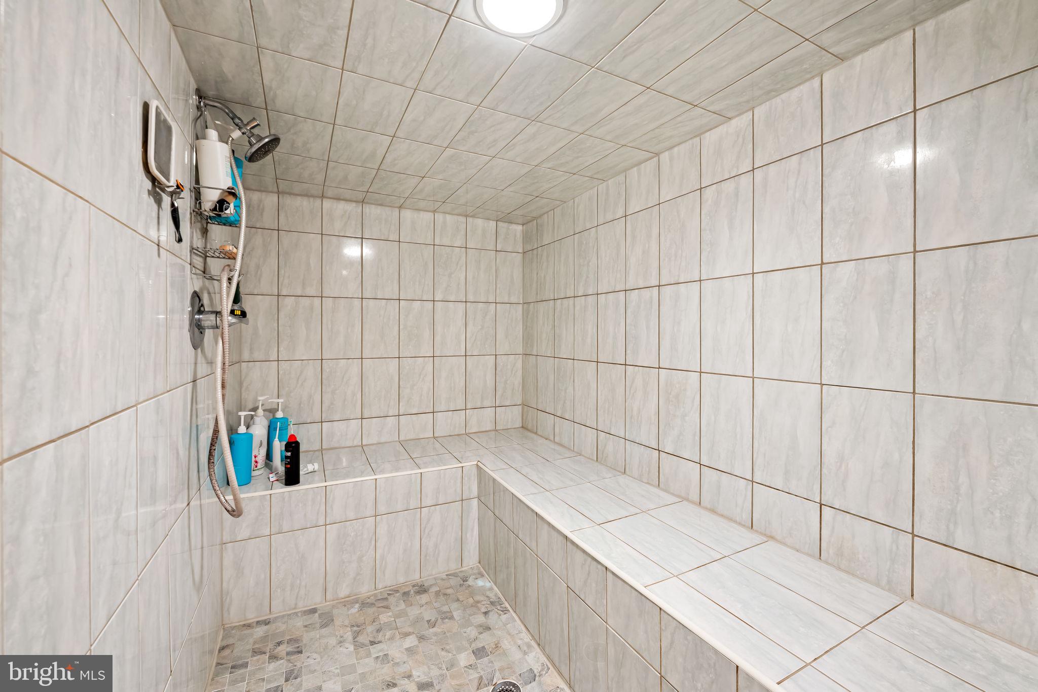 WORTHINGTON VALLEY ESTATES - Residential