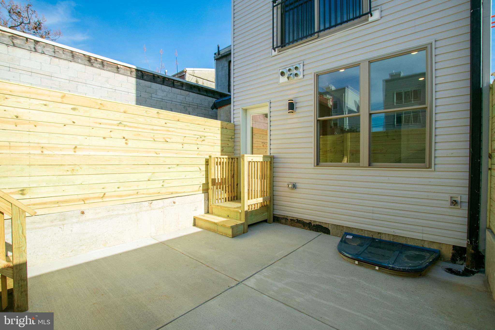 OLDE KENSINGTON - Residential Lease