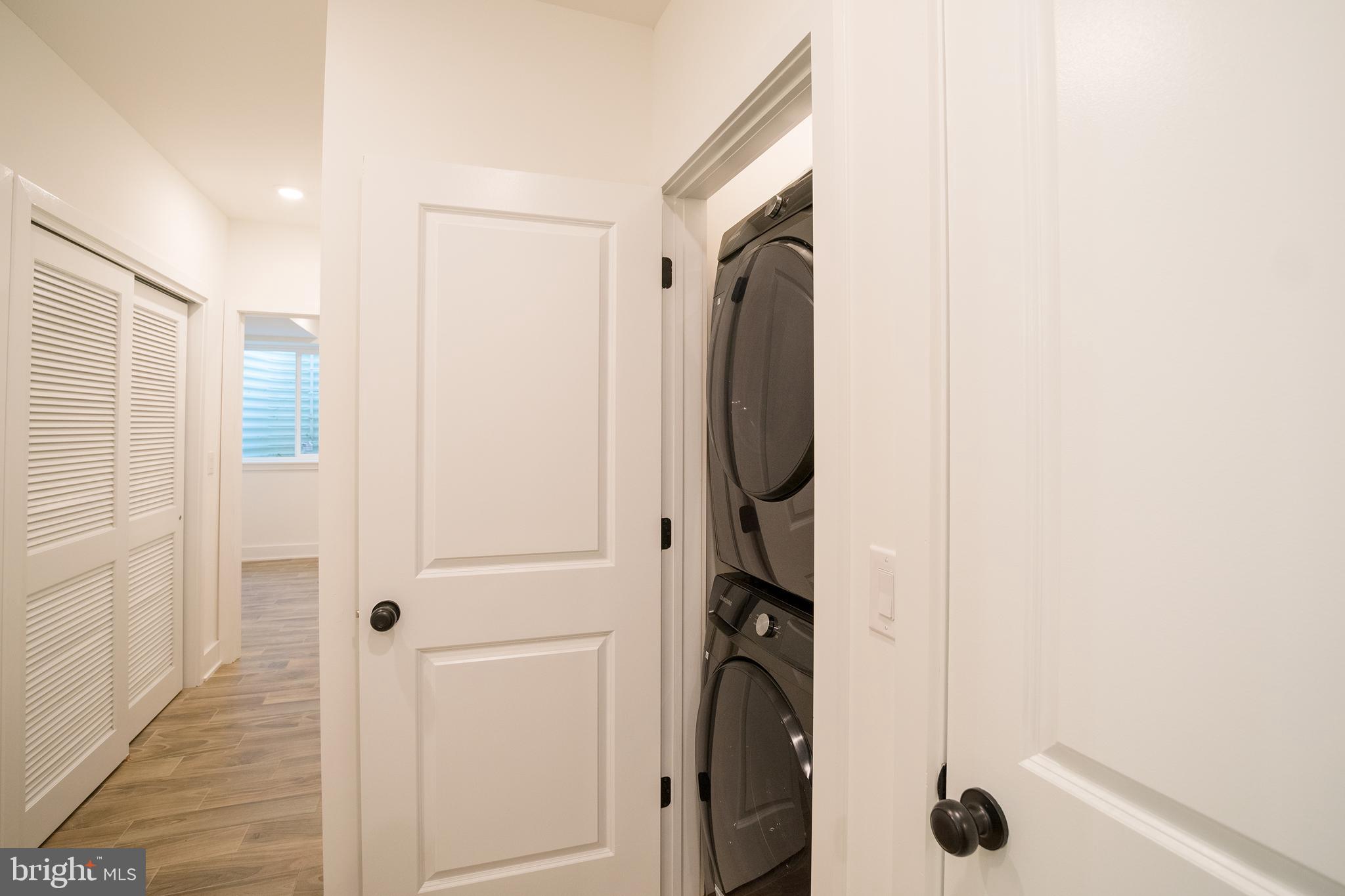 OLDE KENSINGTON - Residential Lease