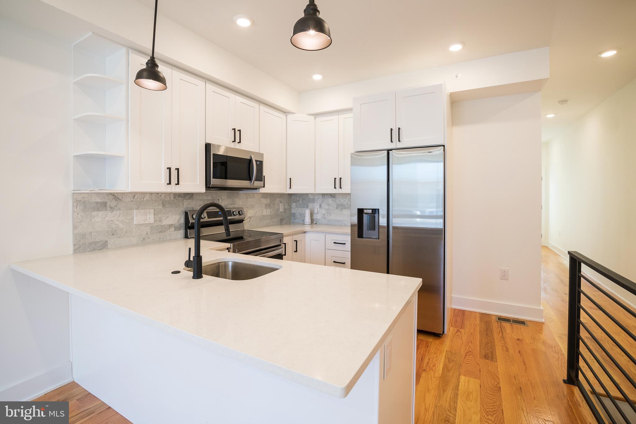 OLDE KENSINGTON - Residential Lease