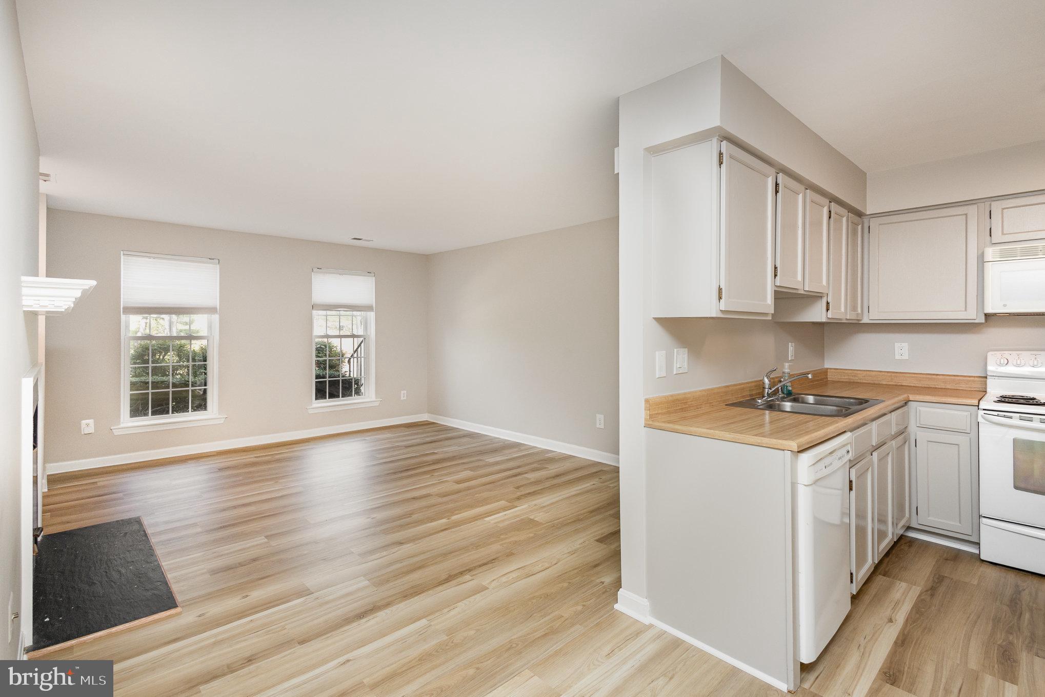 ESSEX HOUSE - Residential