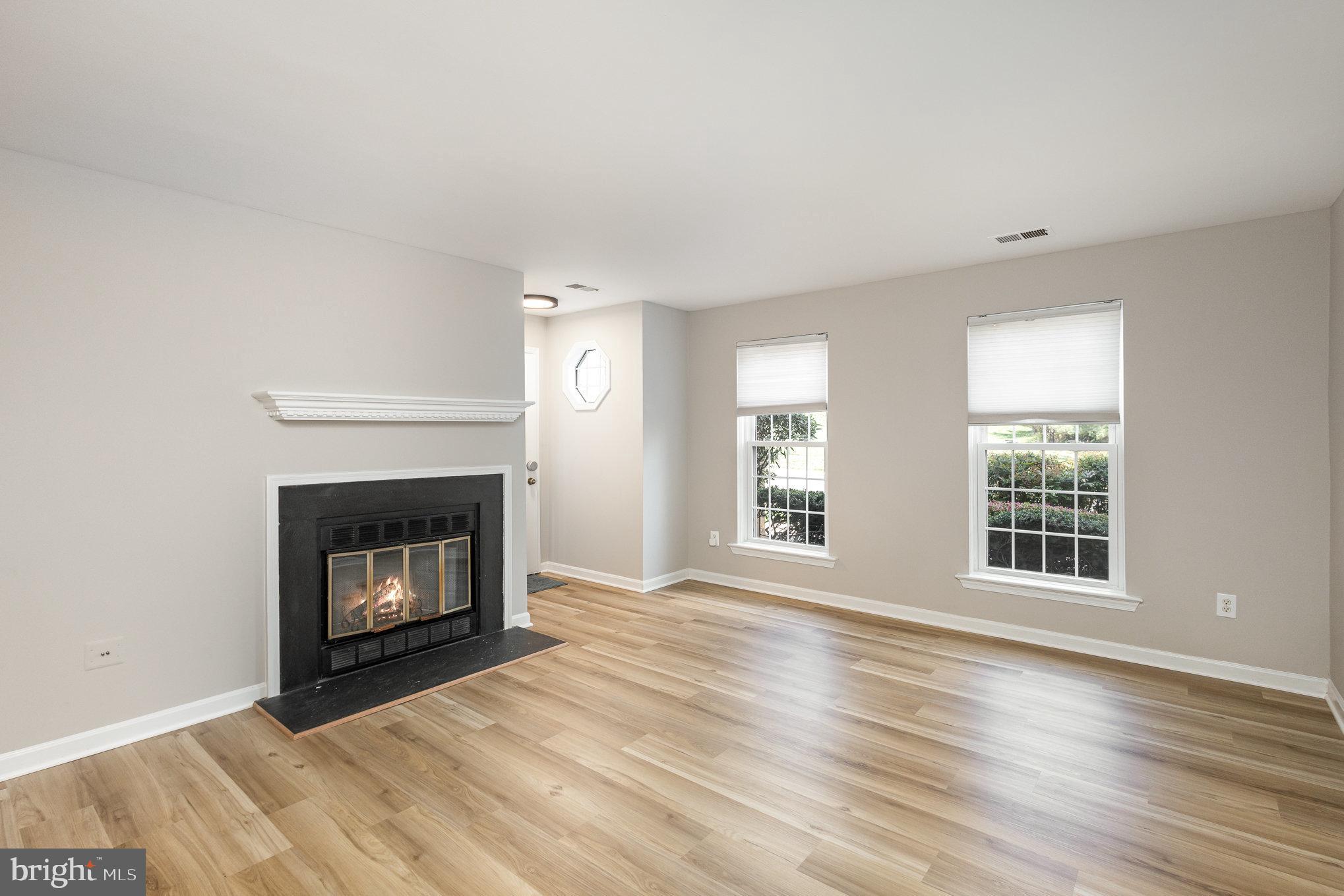 ESSEX HOUSE - Residential