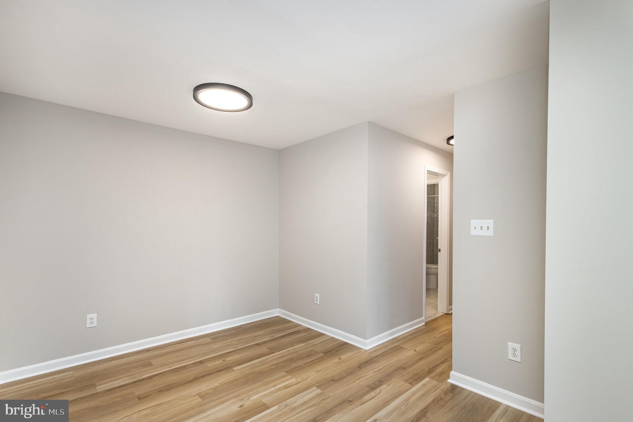 ESSEX HOUSE - Residential