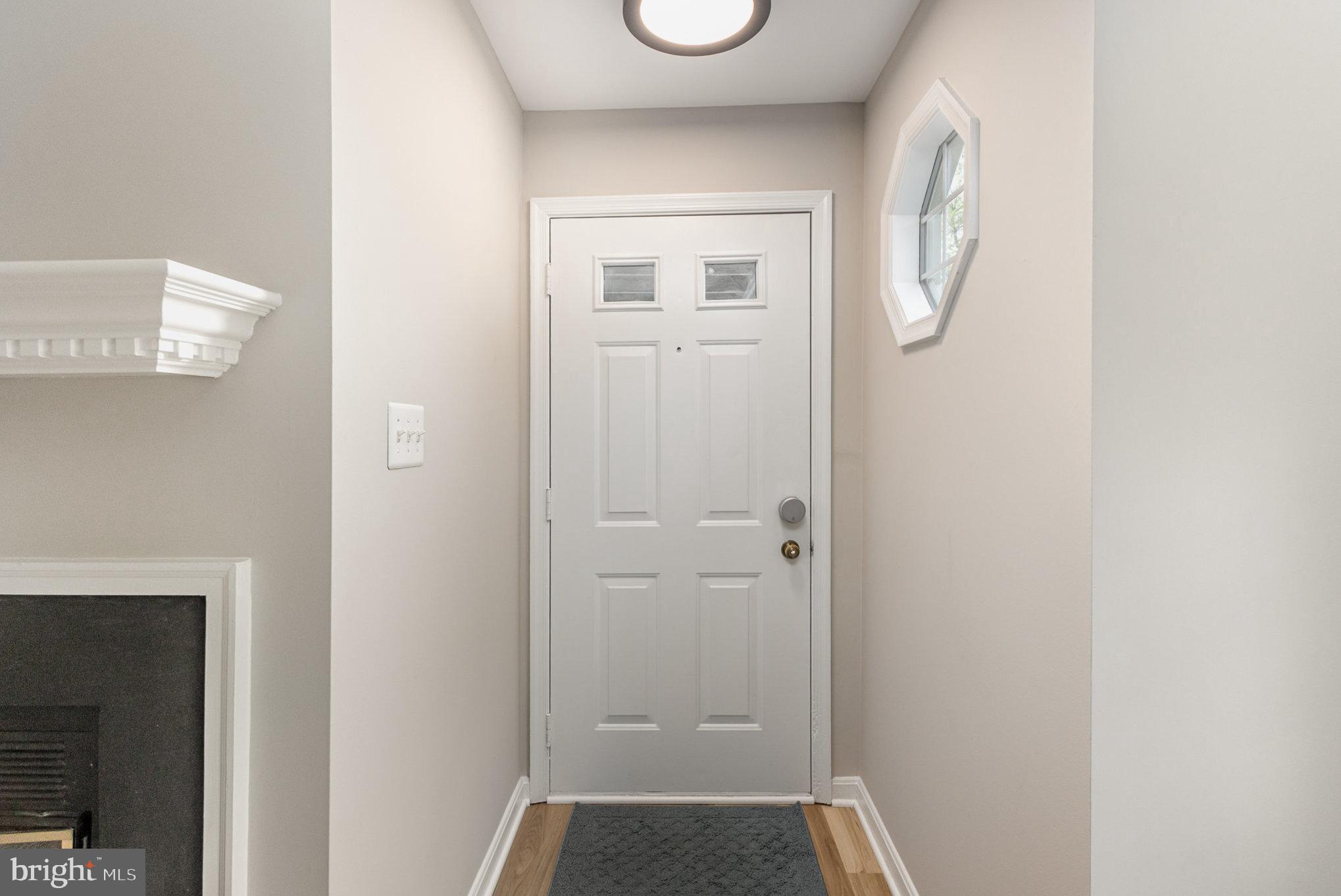 ESSEX HOUSE - Residential