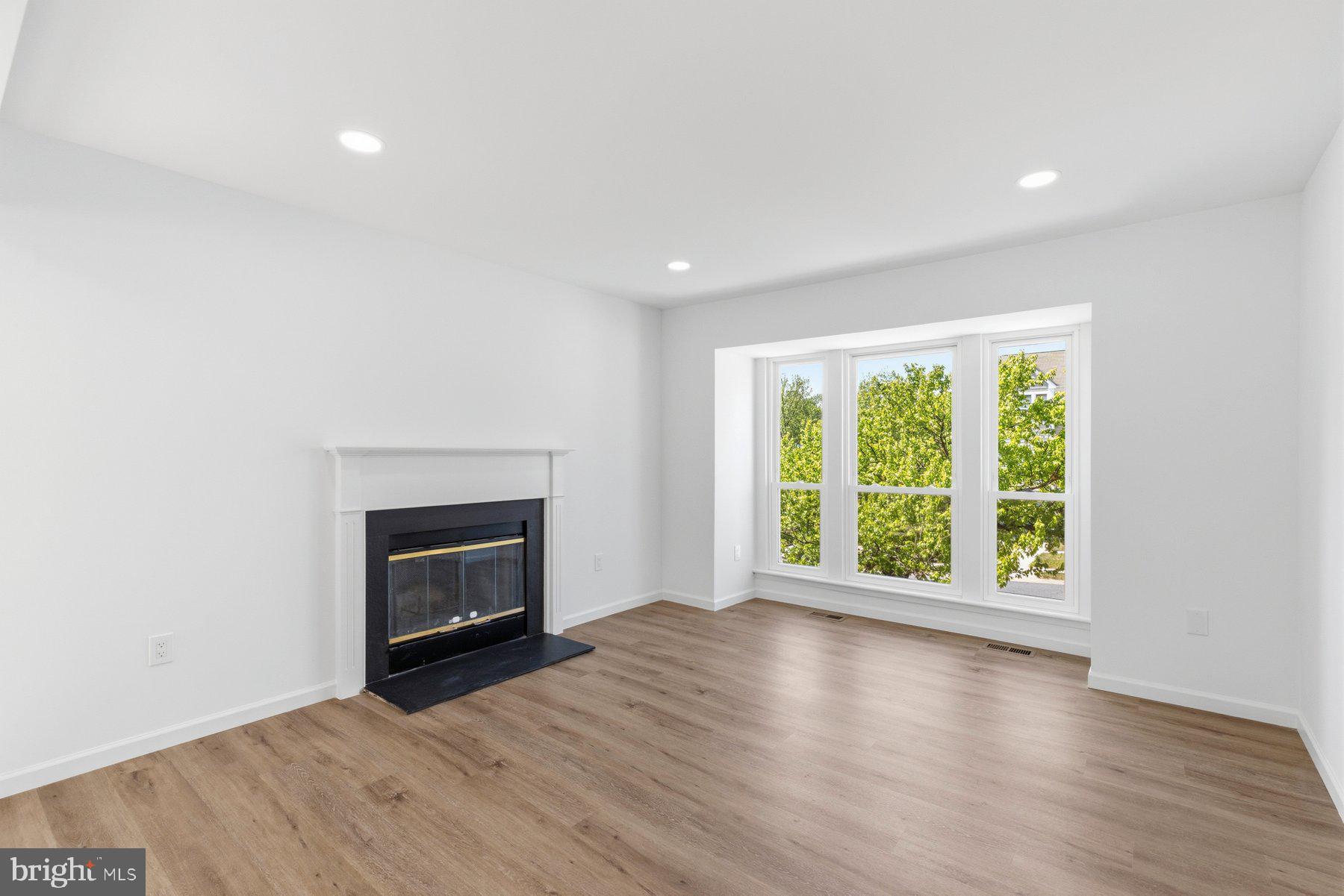 WOODLAND VILLAGE - Residential