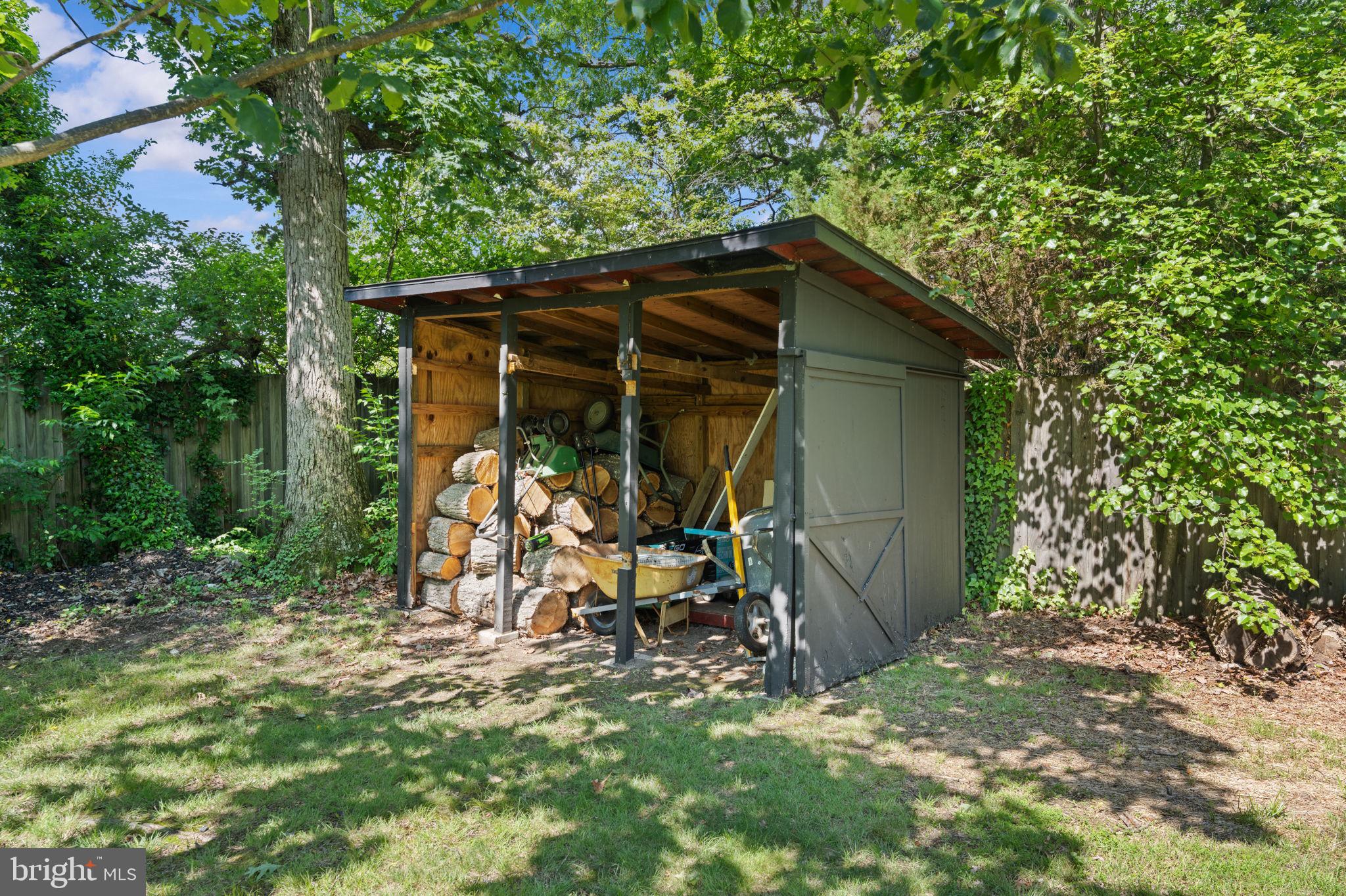 HILLBROOK - Residential Lease