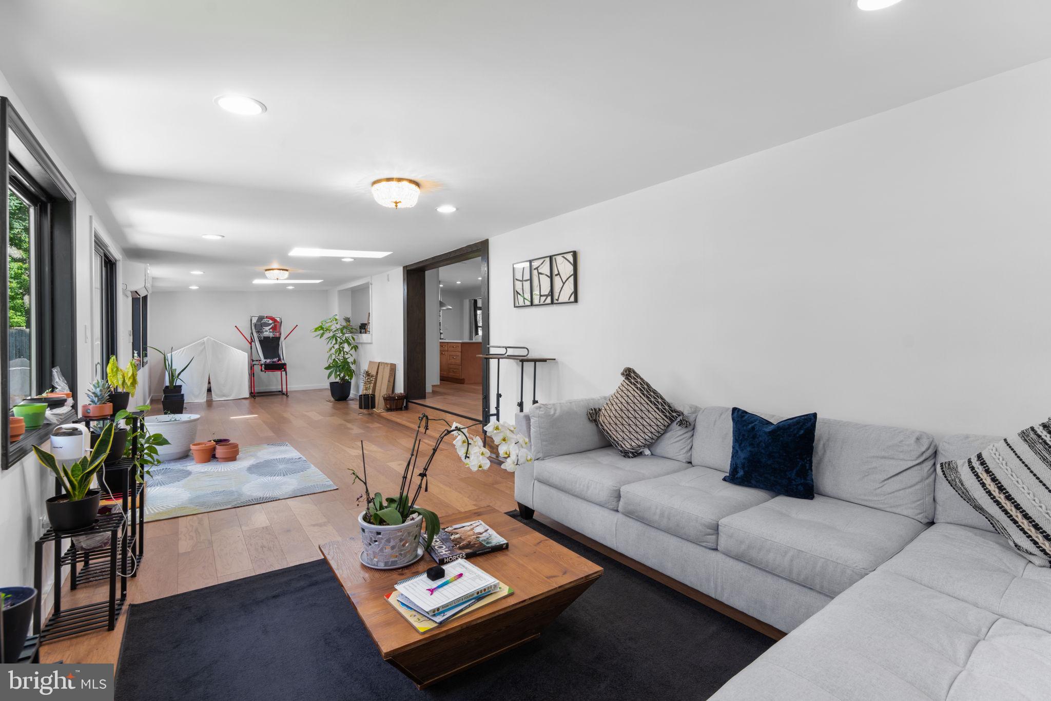 HILLBROOK - Residential Lease