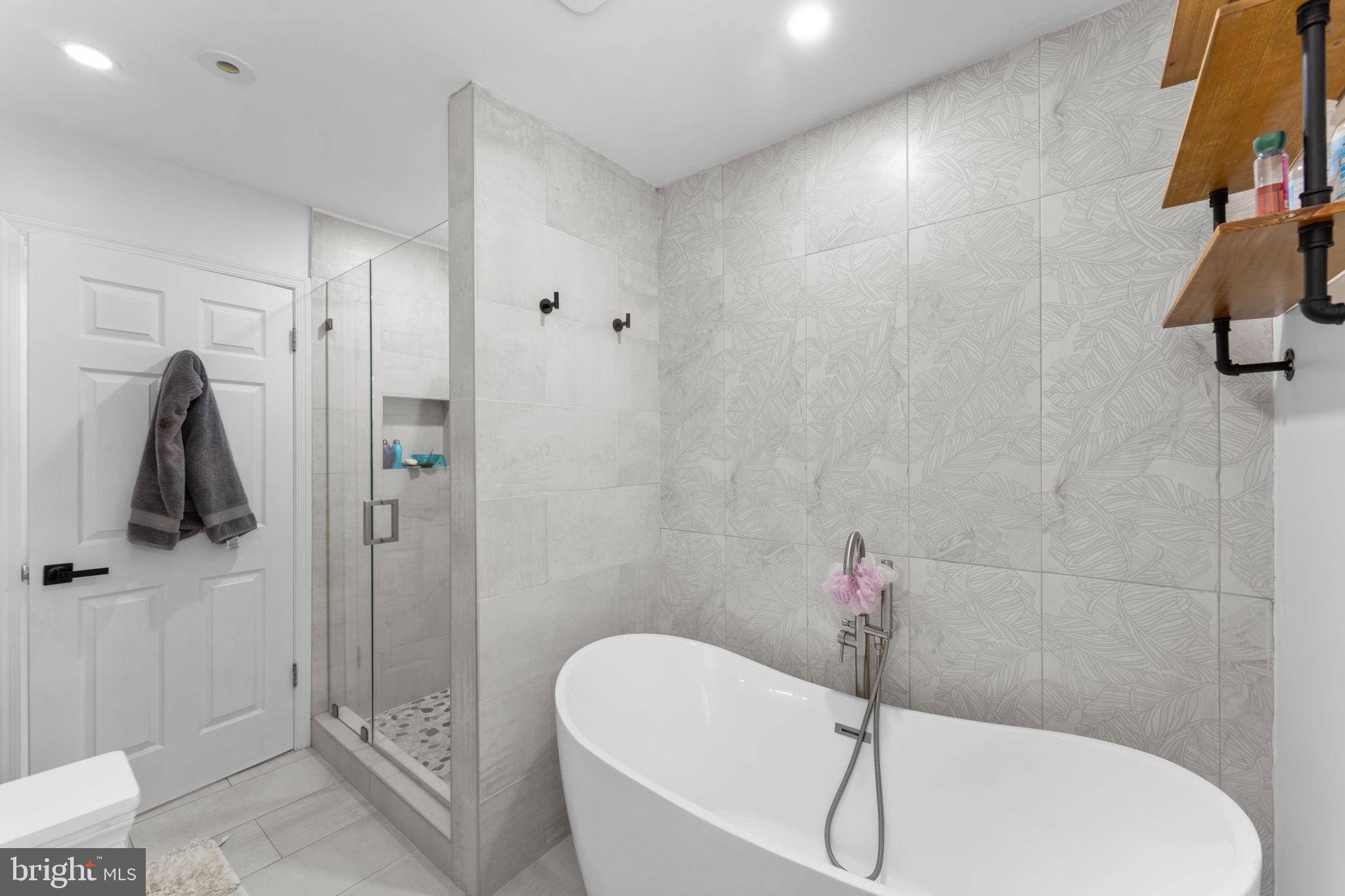 HILLBROOK - Residential Lease