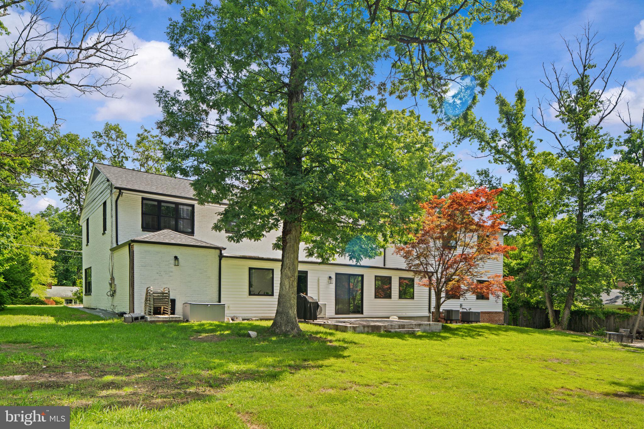 HILLBROOK - Residential Lease