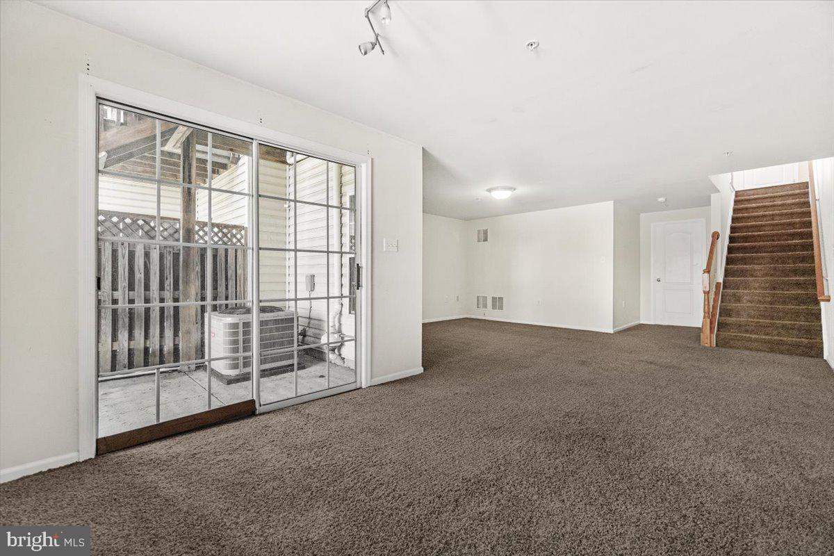 TUSCARORA KNOLLS - Residential