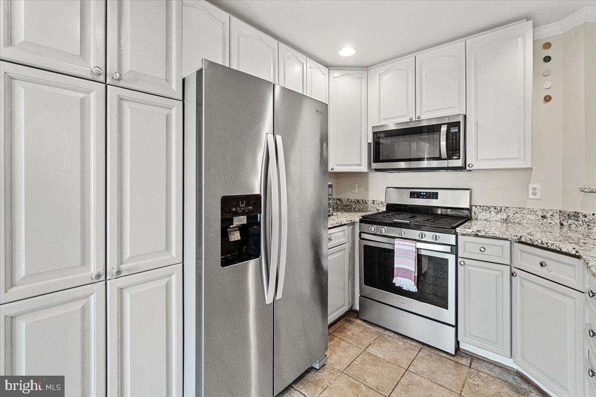 TUSCARORA KNOLLS - Residential