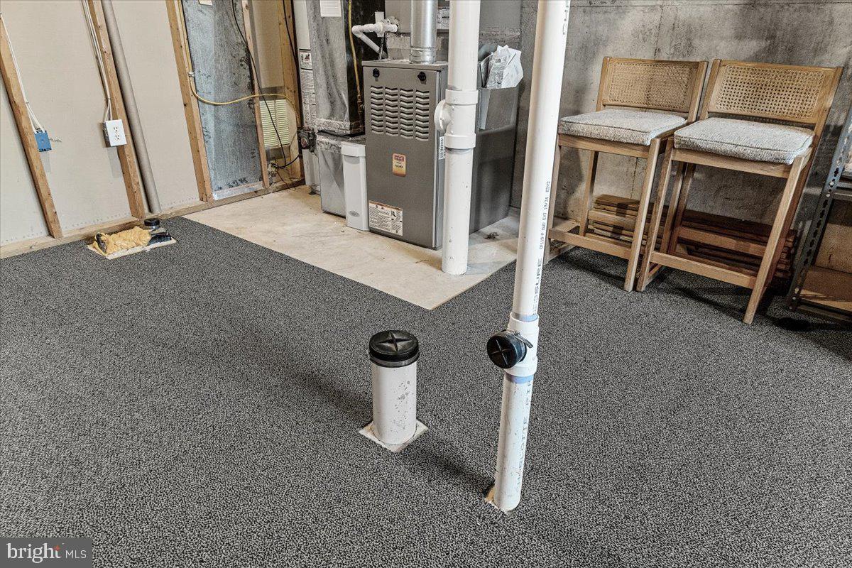 TUSCARORA KNOLLS - Residential