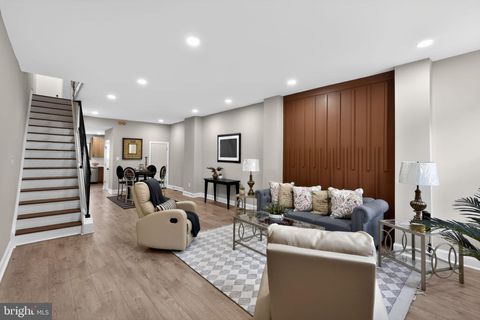 2030 S 6TH STREET PHILADELPHIA PA 19148