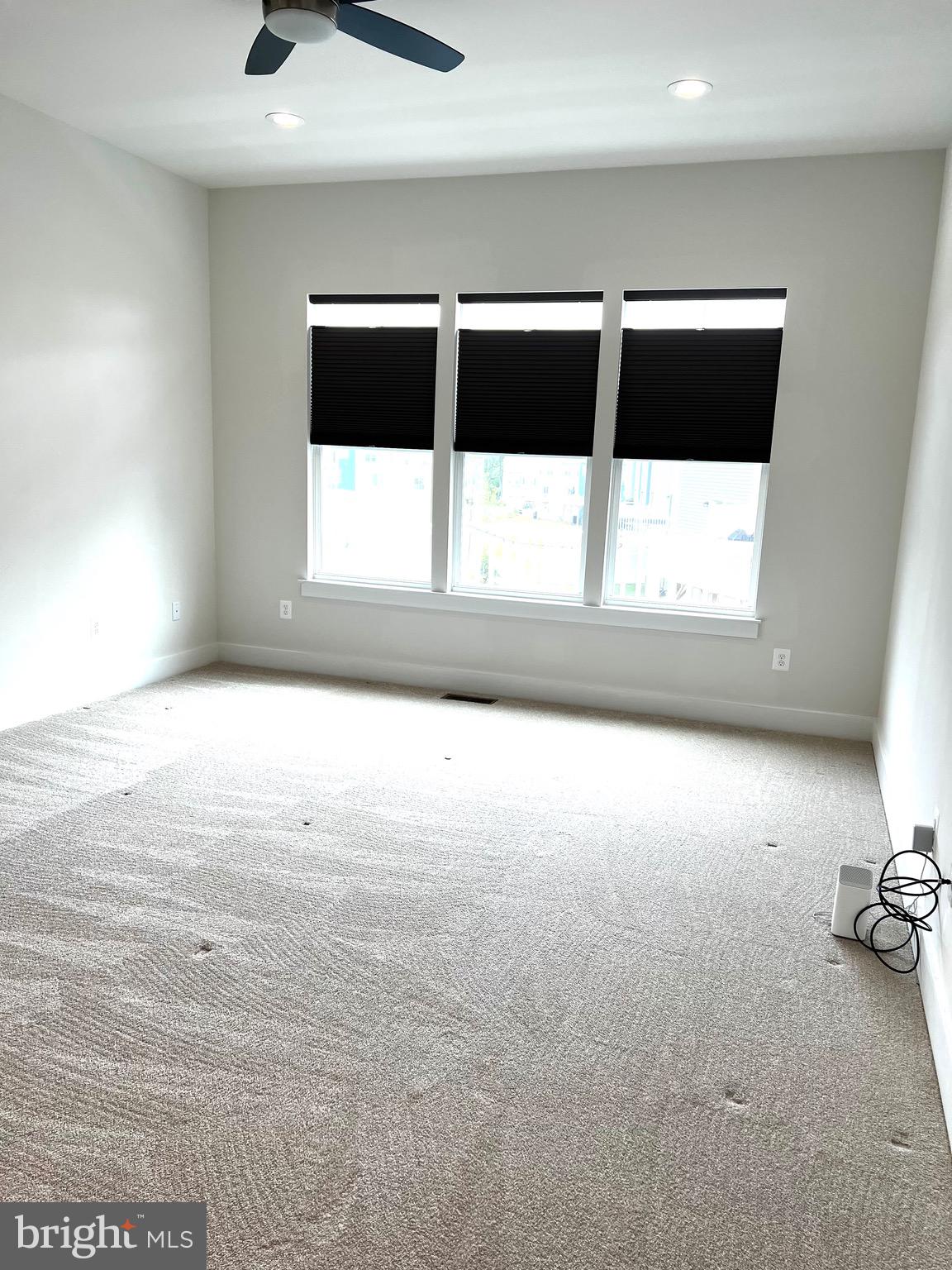 SNADER'S SUMMIT - Residential Lease