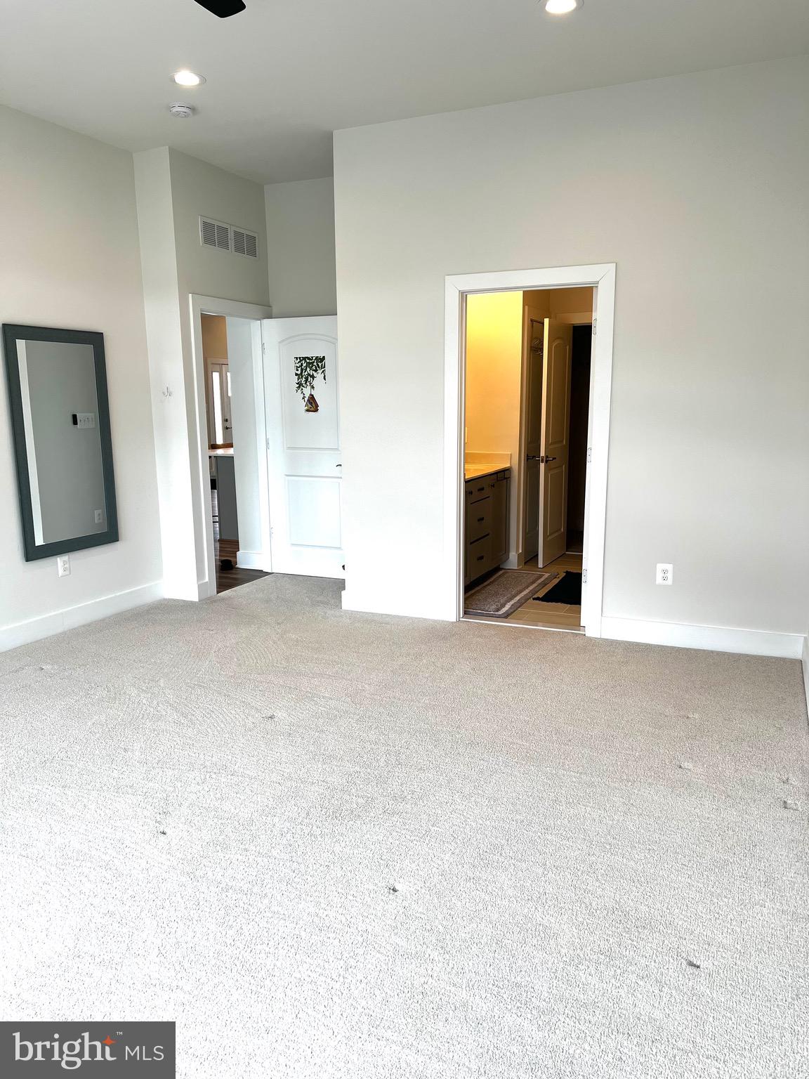 SNADER'S SUMMIT - Residential Lease