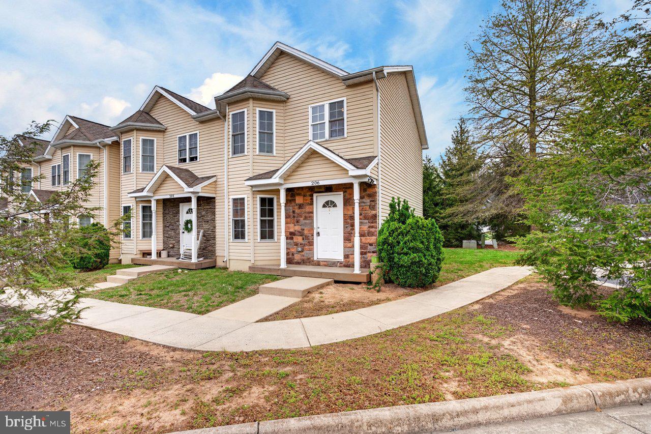 WILLOW OAKS - Residential