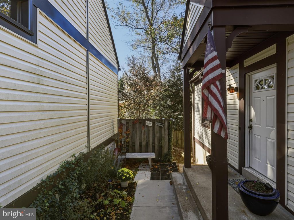 Photo of 9816 Pebble Weigh Court, BURKE, VA 22015 (MLS # VAFX2262668)