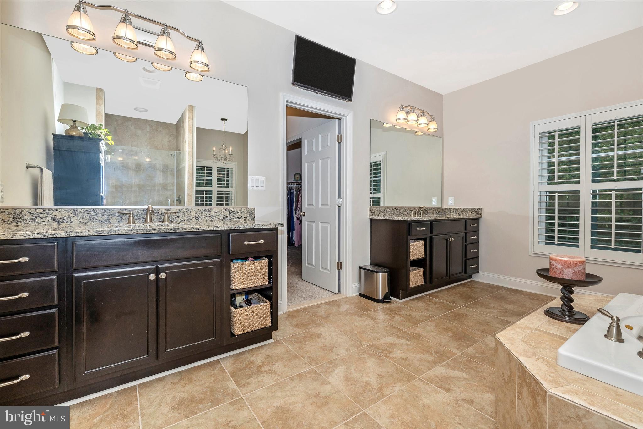 CHAPEL MEADOWS - Residential