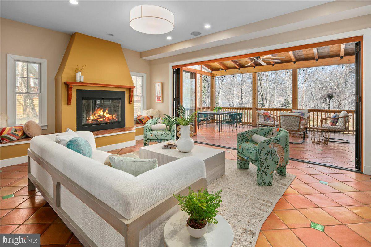 TAKOMA PARK - Residential