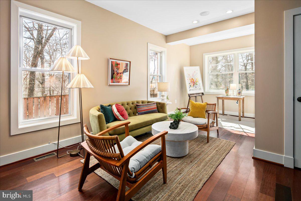 TAKOMA PARK - Residential