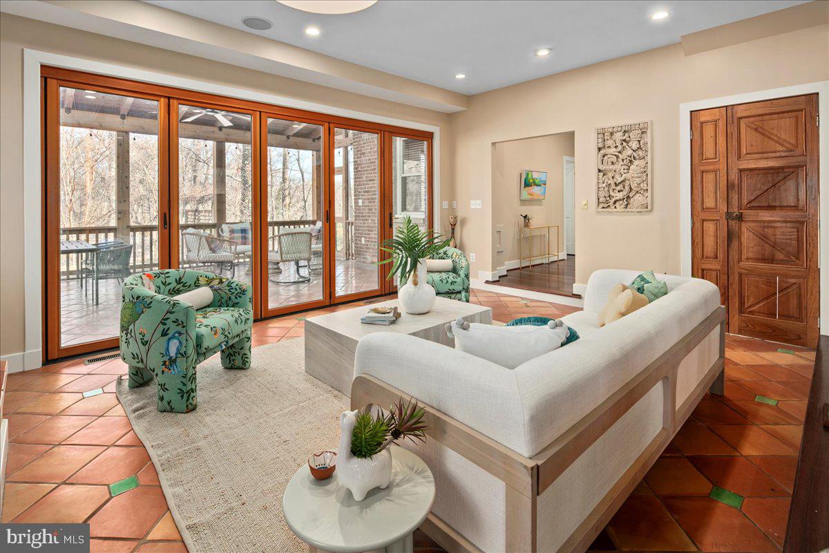 TAKOMA PARK - Residential