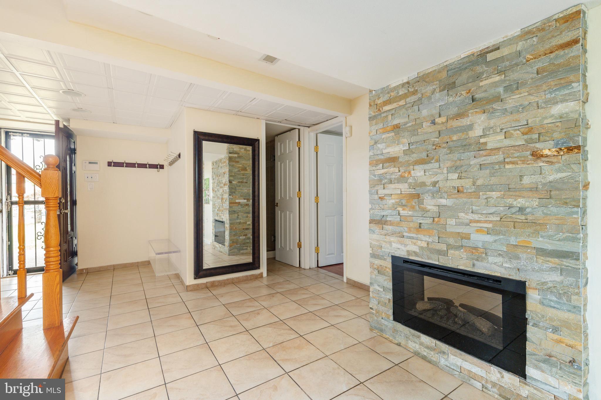 ABINGTON - Residential