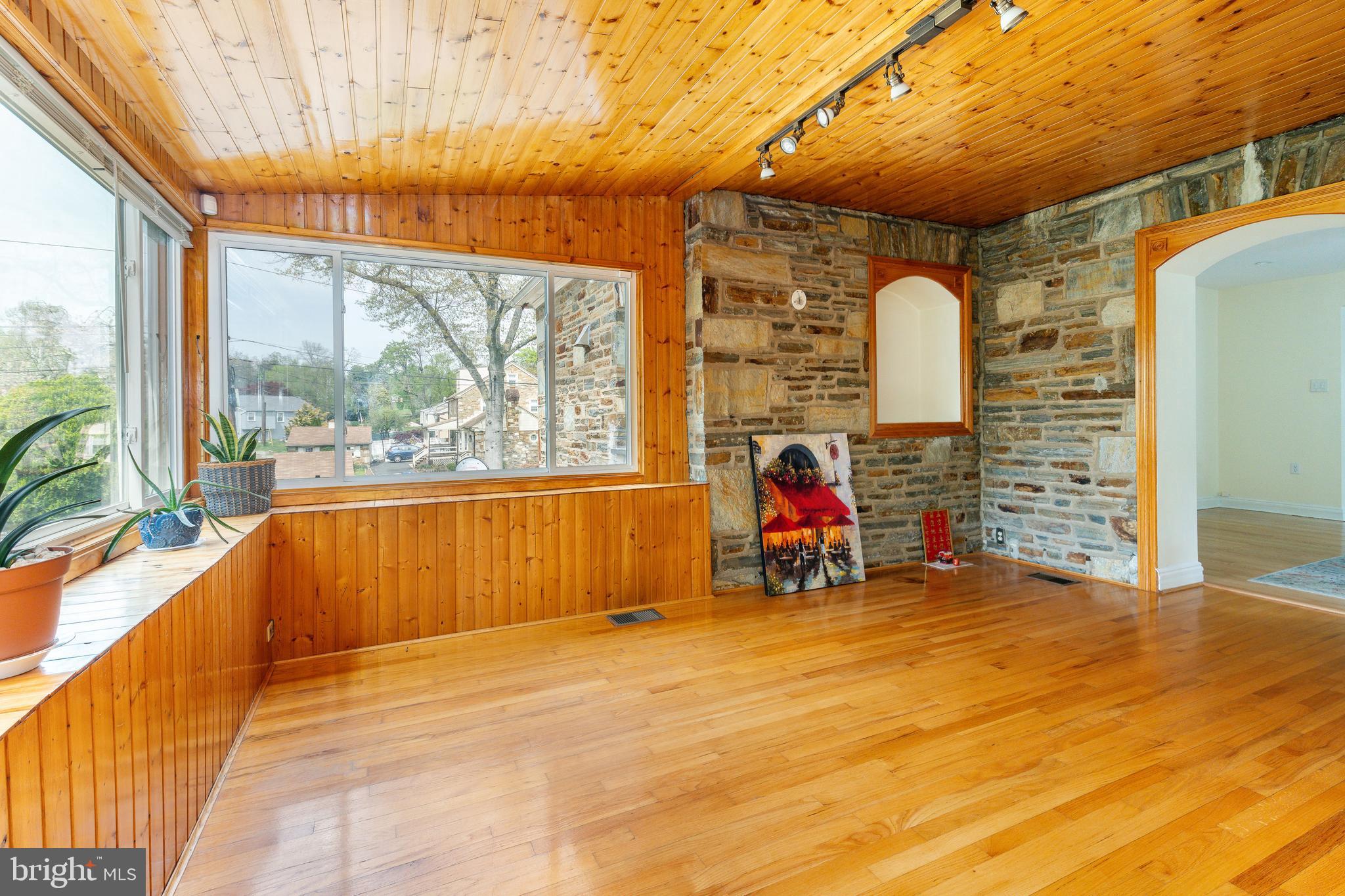 ABINGTON - Residential