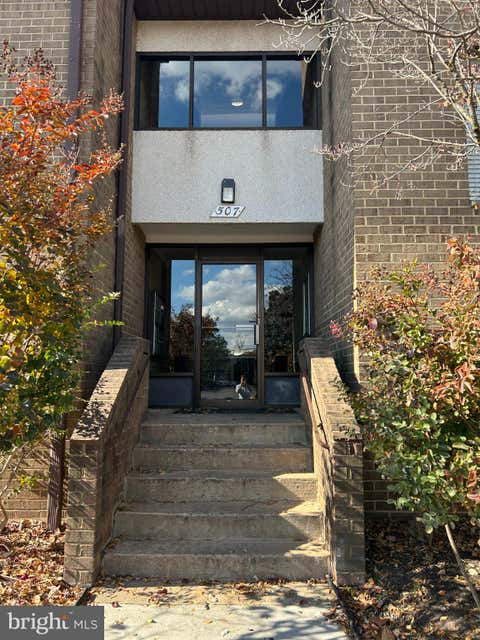 Photo of 507 Florida Avenue #103, HERNDON, VA 20170 (MLS # VAFX2333500)