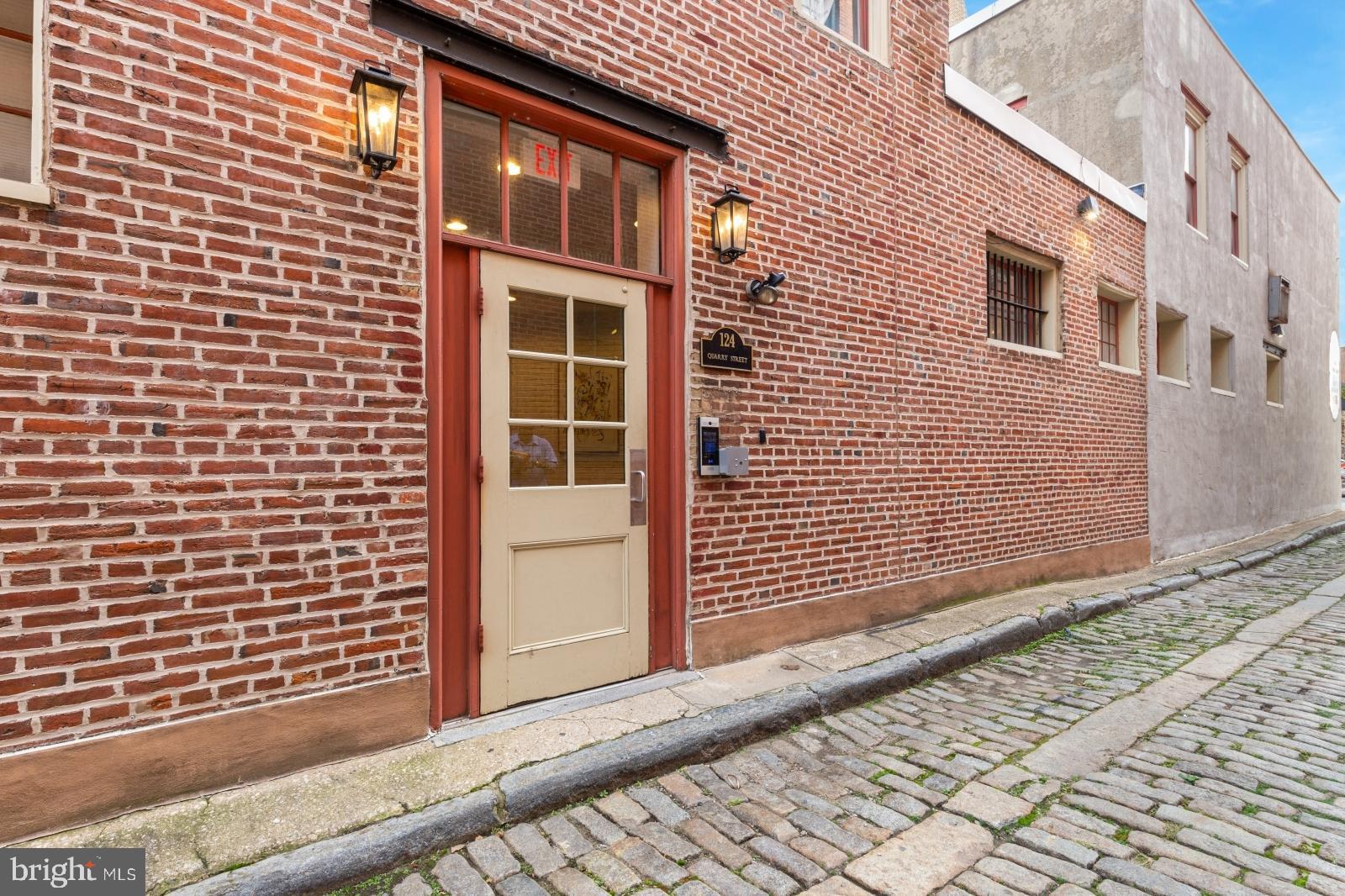 OLD CITY - Residential Lease