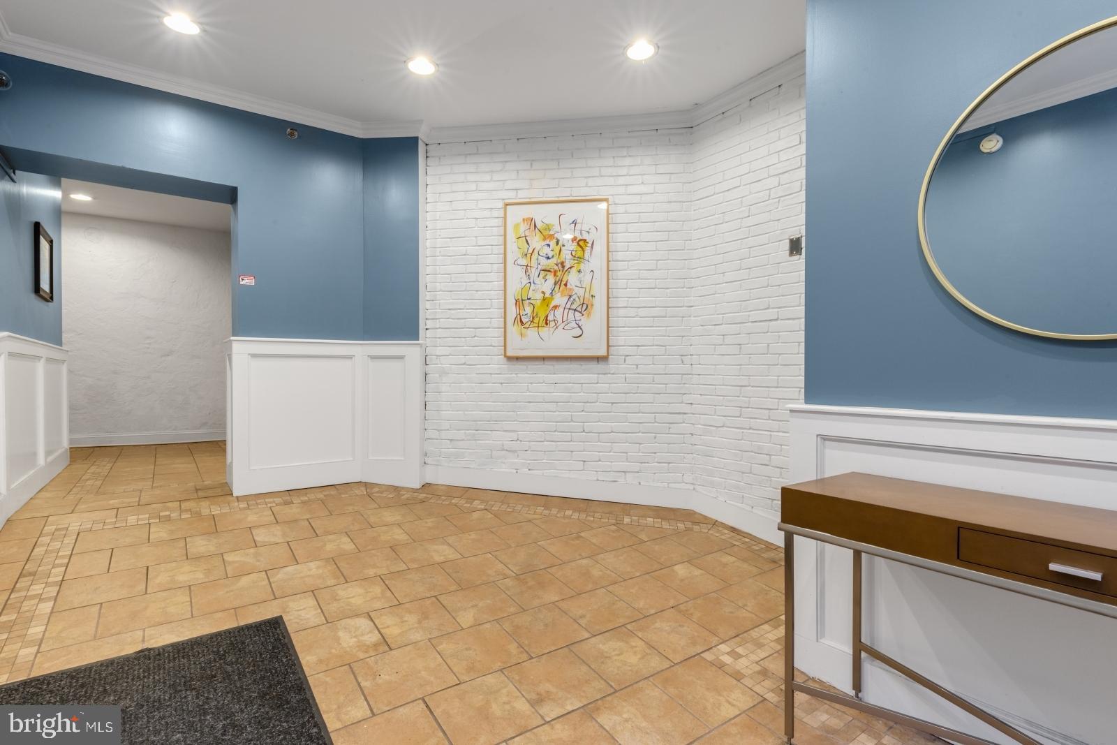 OLD CITY - Residential Lease