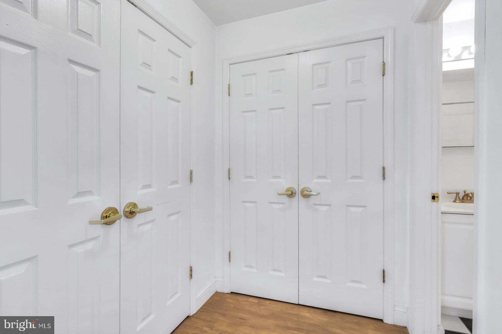 OLD CITY - Residential Lease