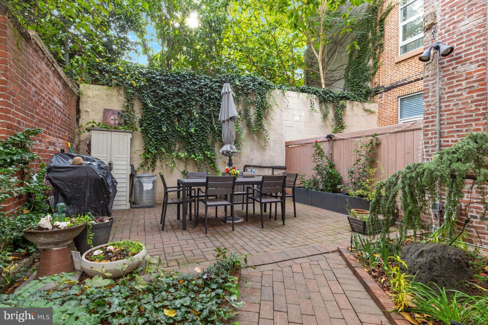 OLD CITY - Residential Lease