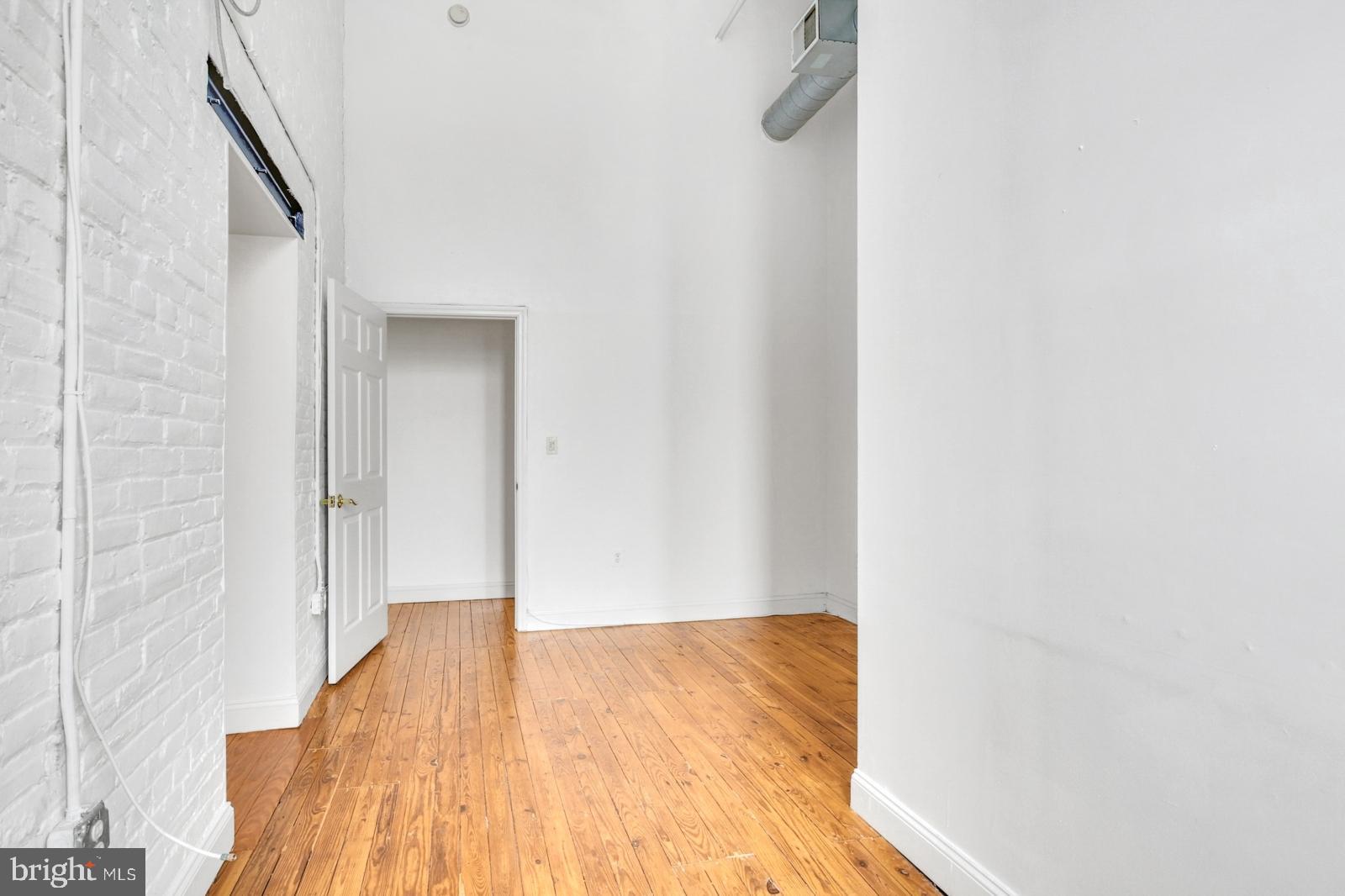 OLD CITY - Residential Lease