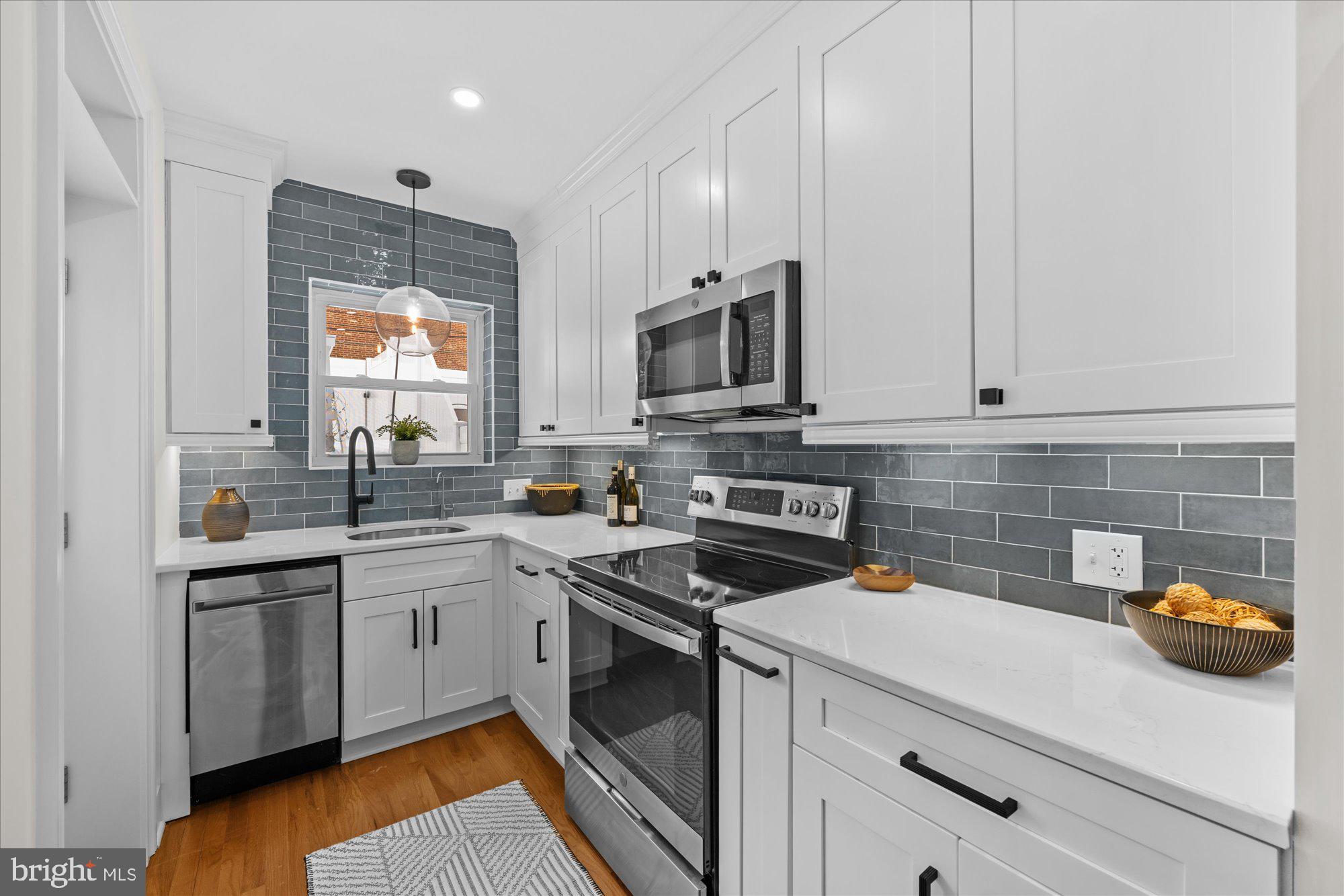 2723 SHERMAN AVENUE NW