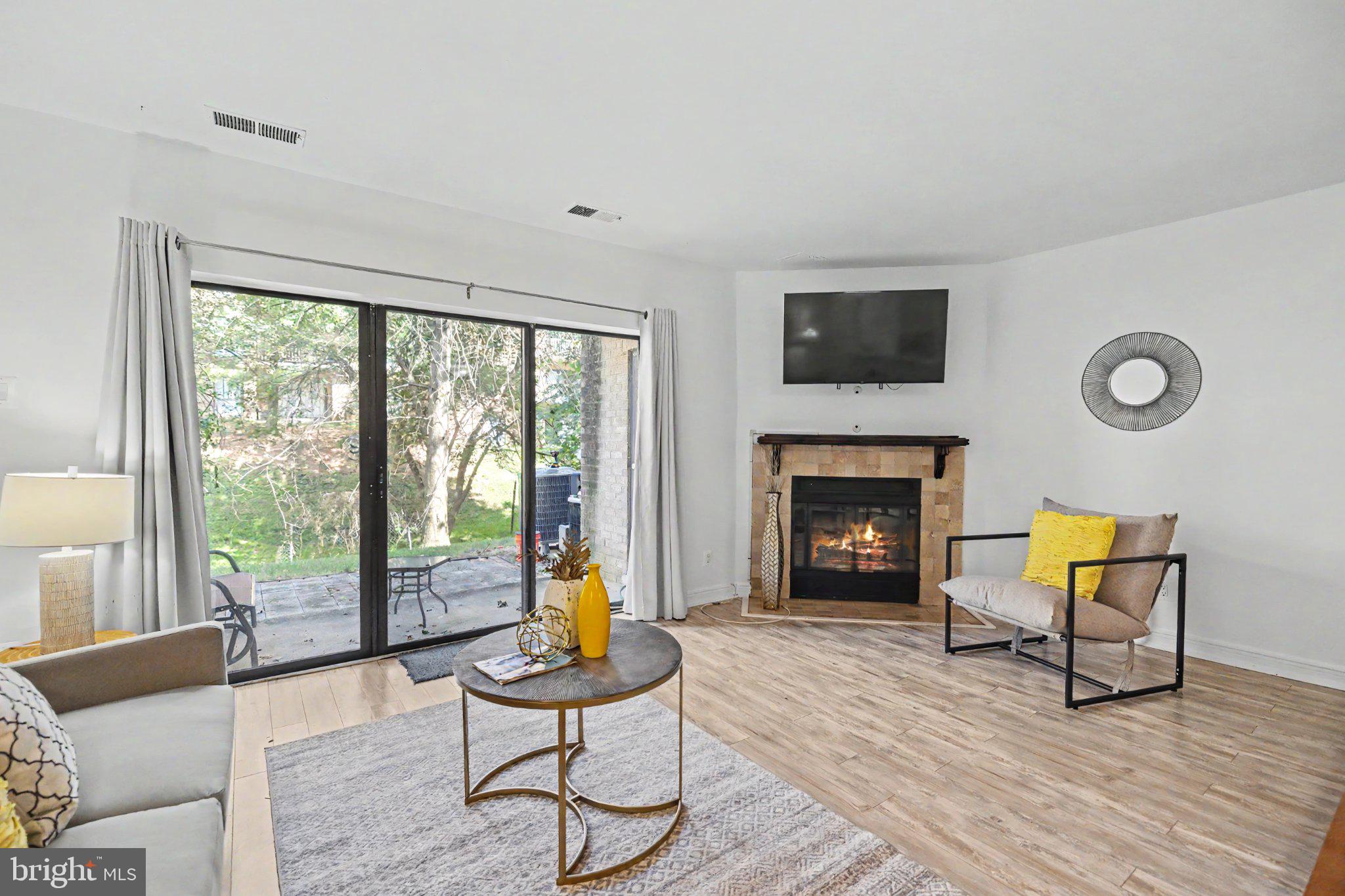 3099 HAWTHORNE DRIVE NE 3099