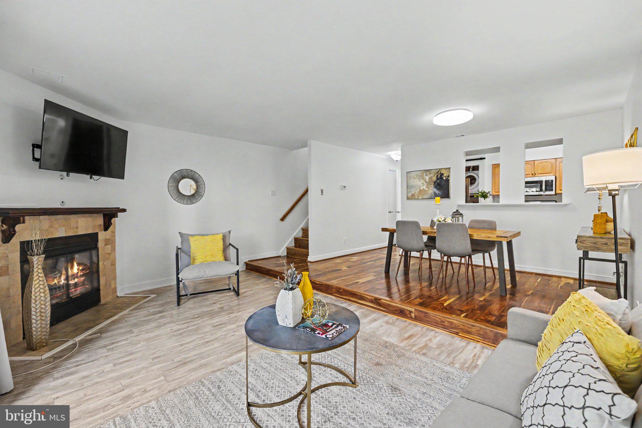 3099 HAWTHORNE DRIVE NE 3099