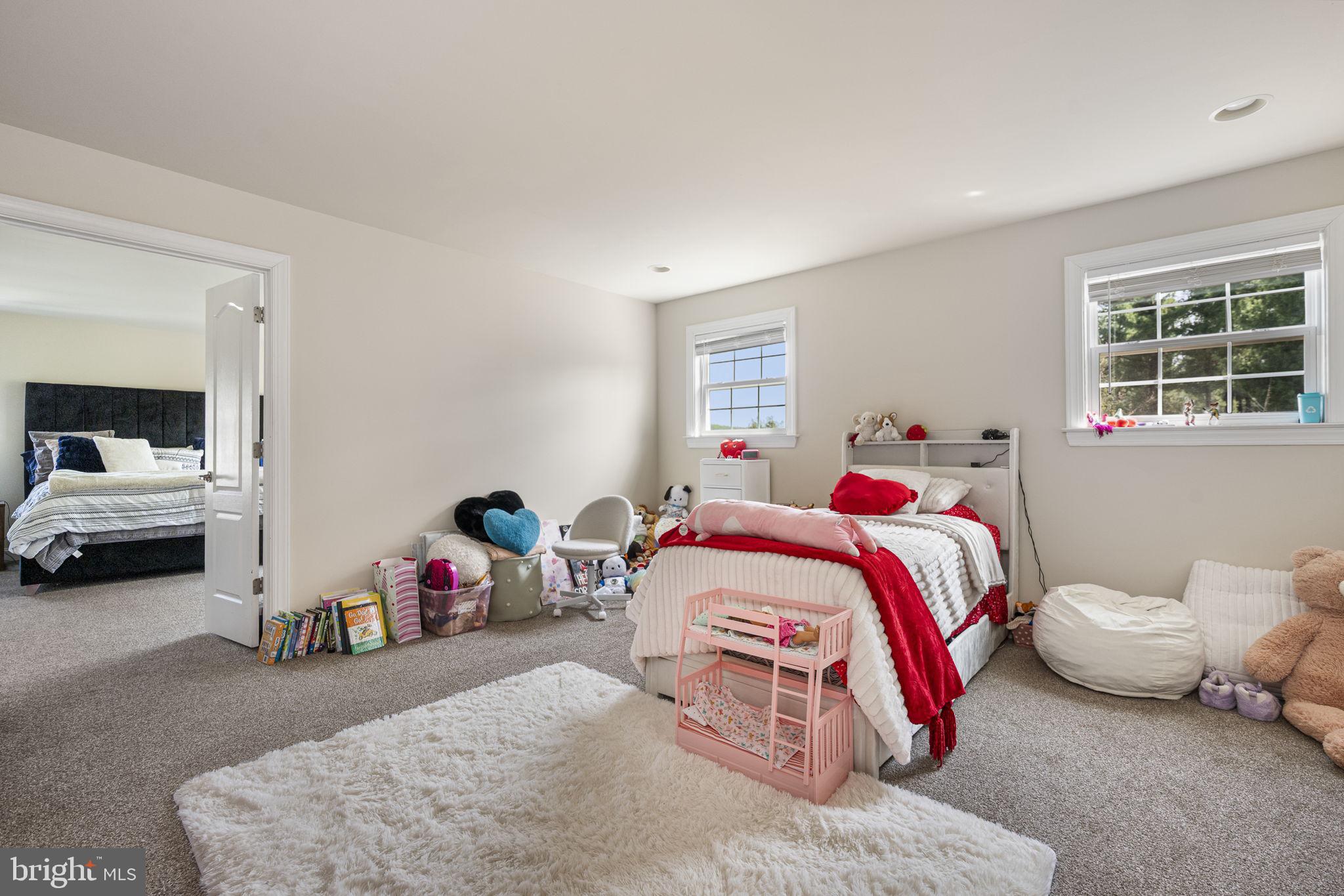 CHESTNUT RIDGE - Residential