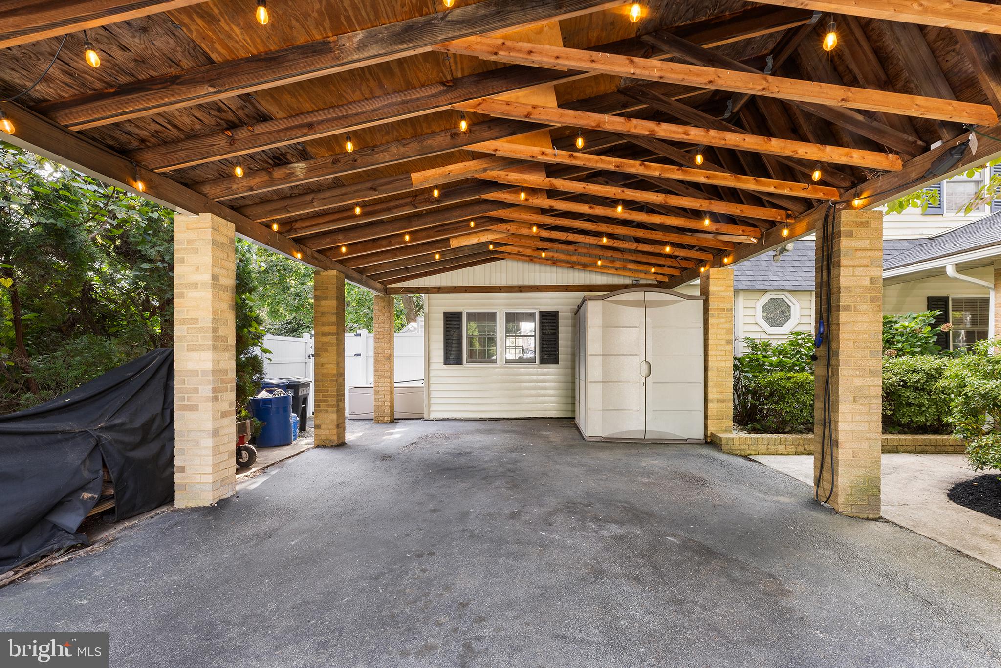 1416 KINGSLEY ROAD