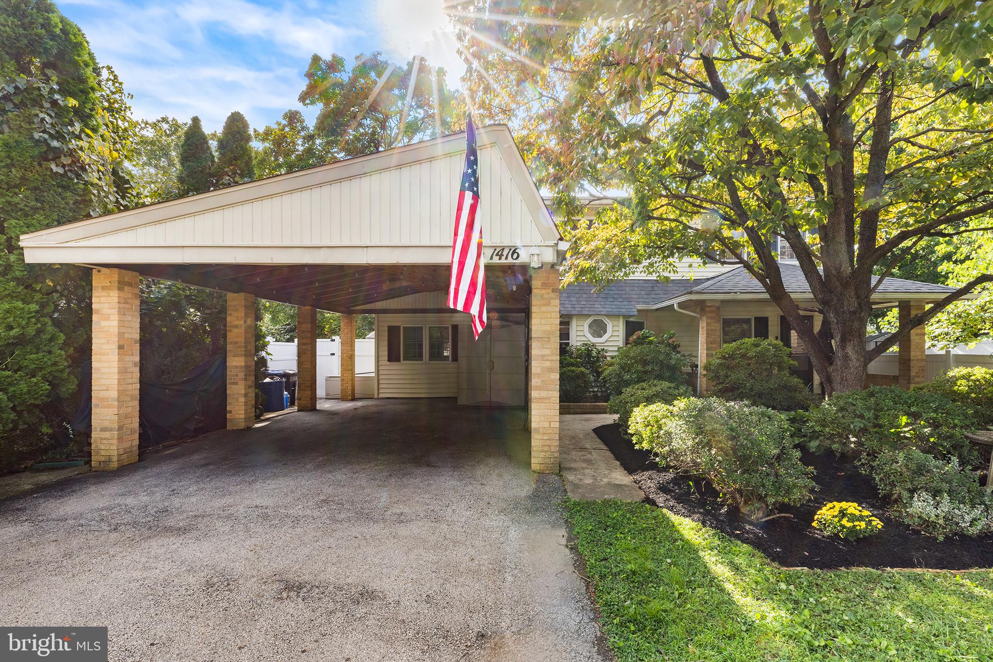 1416 KINGSLEY ROAD